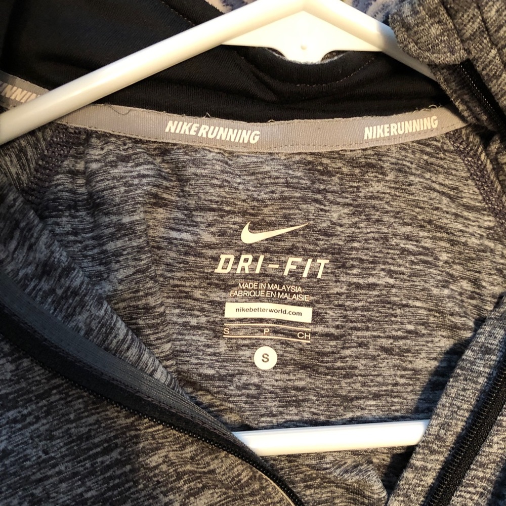 nike quarter zip